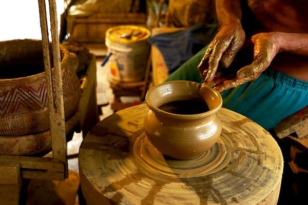 Quels artisans locaux choisir pour des cadeaux originaux en Alsace?